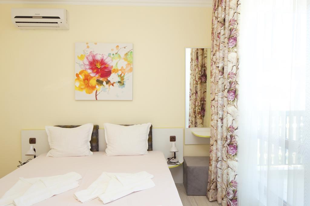 Mars Apartments In Tryavna Beach Complex สวิติ วลัส ภายนอก รูปภาพ