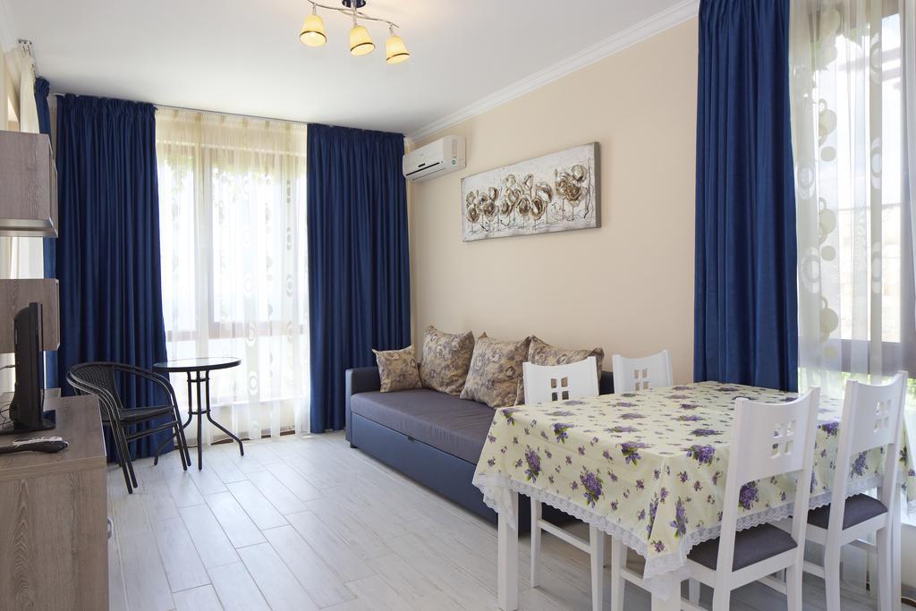 Mars Apartments In Tryavna Beach Complex สวิติ วลัส ภายนอก รูปภาพ